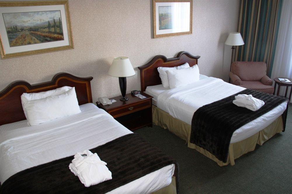 Sawridge Inn And Conference Centre Edmonton South Zimmer foto